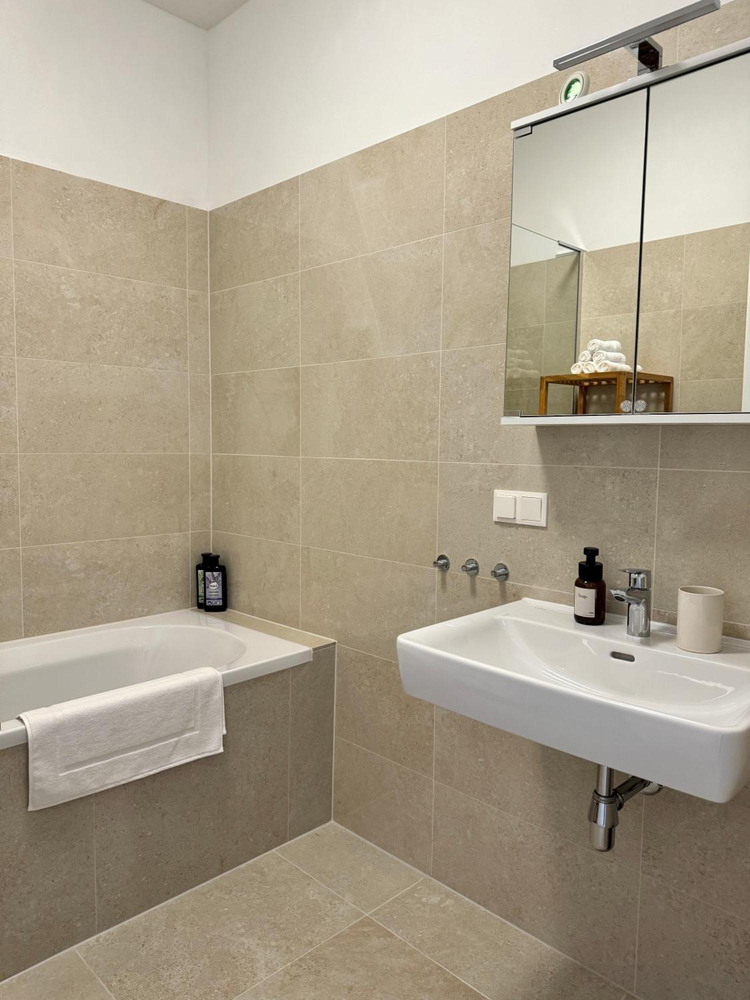 City Apartment Nahe Schoenbrunn 13 Βιέννη Εξωτερικό φωτογραφία